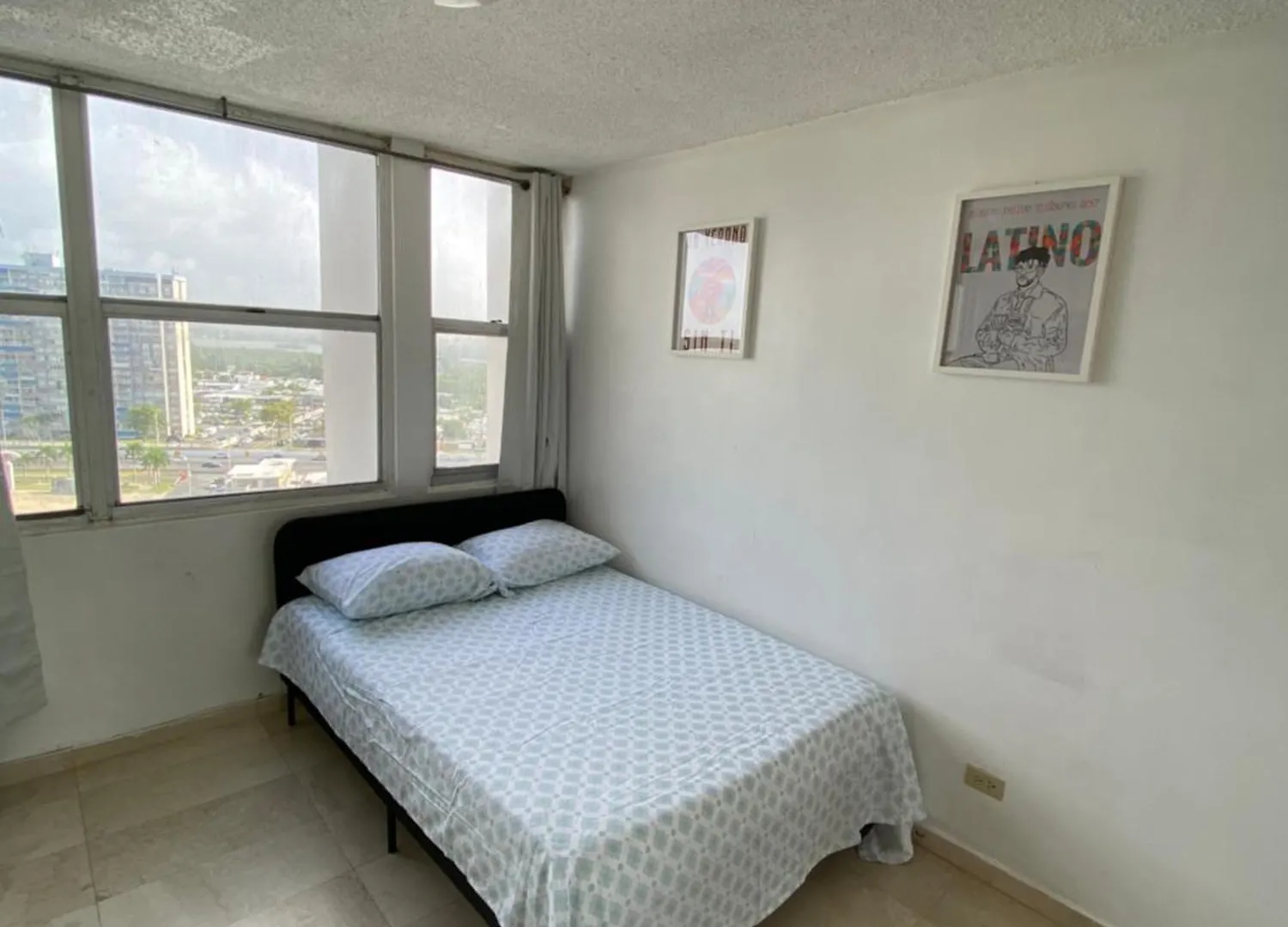 Downtown Isla Verde Beachfront Apartment With Pool And Parking サンジョアン 0*,