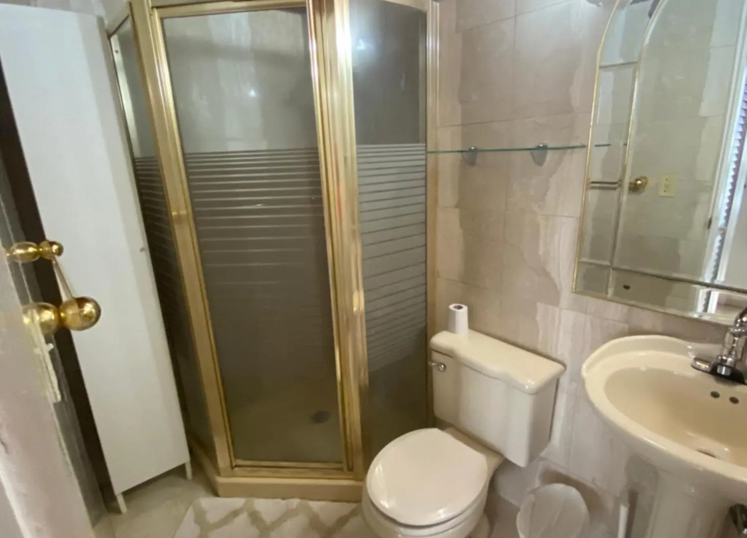 Downtown Isla Verde Beachfront Apartment With Pool And Parking San Juan